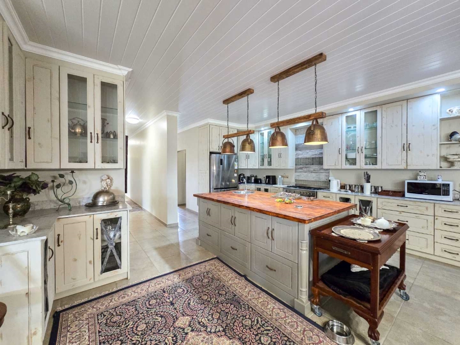 3 Bedroom Property for Sale in Stilbaai Wes Western Cape